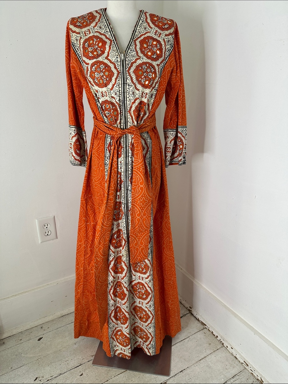 Vintage 1970s Indian Cotton Zip Front Paisley Max Dress
